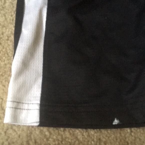 Shorts - Picture 6 of 6